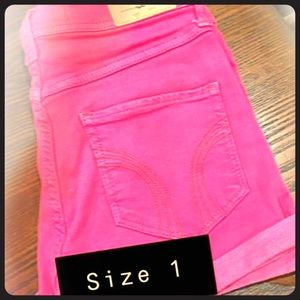 Pink Hollister shorts!!💕
